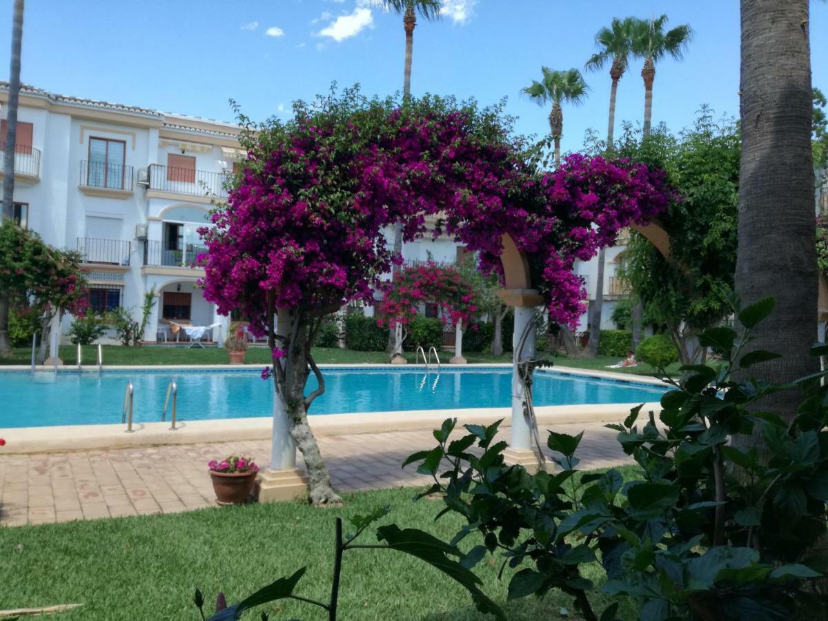 Planta Baja Con Porche Y Piscina, Cerca Del Mar Leilighet Denia Eksteriør bilde
