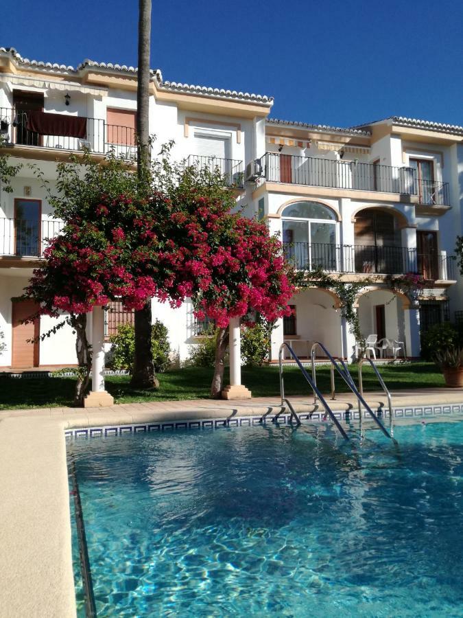 Planta Baja Con Porche Y Piscina, Cerca Del Mar Leilighet Denia Eksteriør bilde