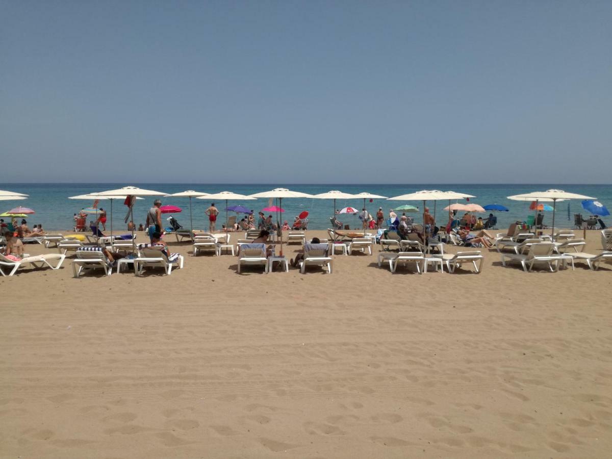 Planta Baja Con Porche Y Piscina, Cerca Del Mar Leilighet Denia Eksteriør bilde